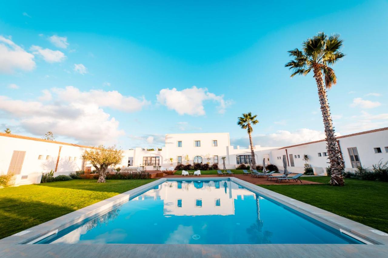 Hotel Baglio Custera 3*